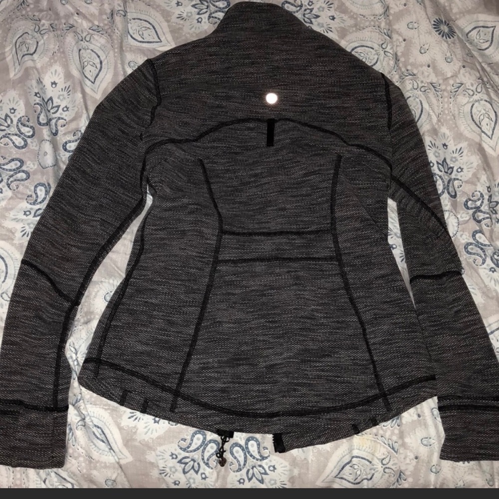 Used 3x Lululelom athletica zip up jacket size 6